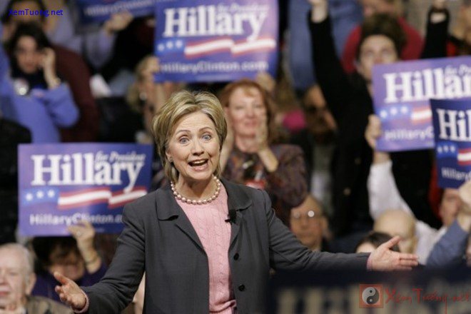 bà clinton trong một buổi vận động tranh cử tổng thống mỹ vào ngày 27/1/2007.  từ trước đến nay, chưa chính đảng nào ở mỹ đề cử phụ nữ làm ứng viên chính thức để tranh cử ghế tổng thống. ảnh: ap