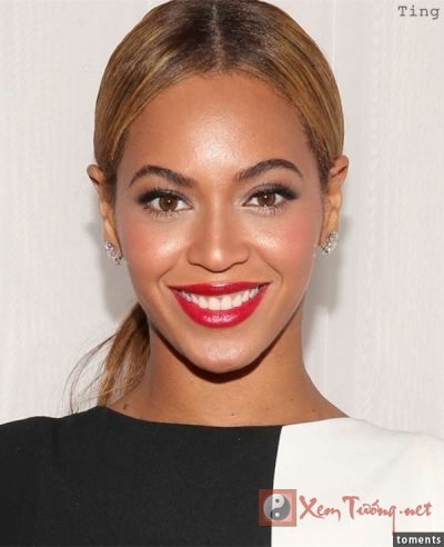 ca sĩ Beyonce tiêu biểu cho khuôn mặt hình trái xoan này