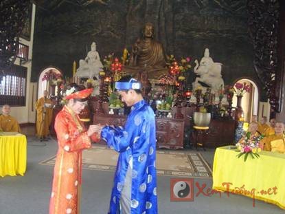 lễ cưới ở chùa
